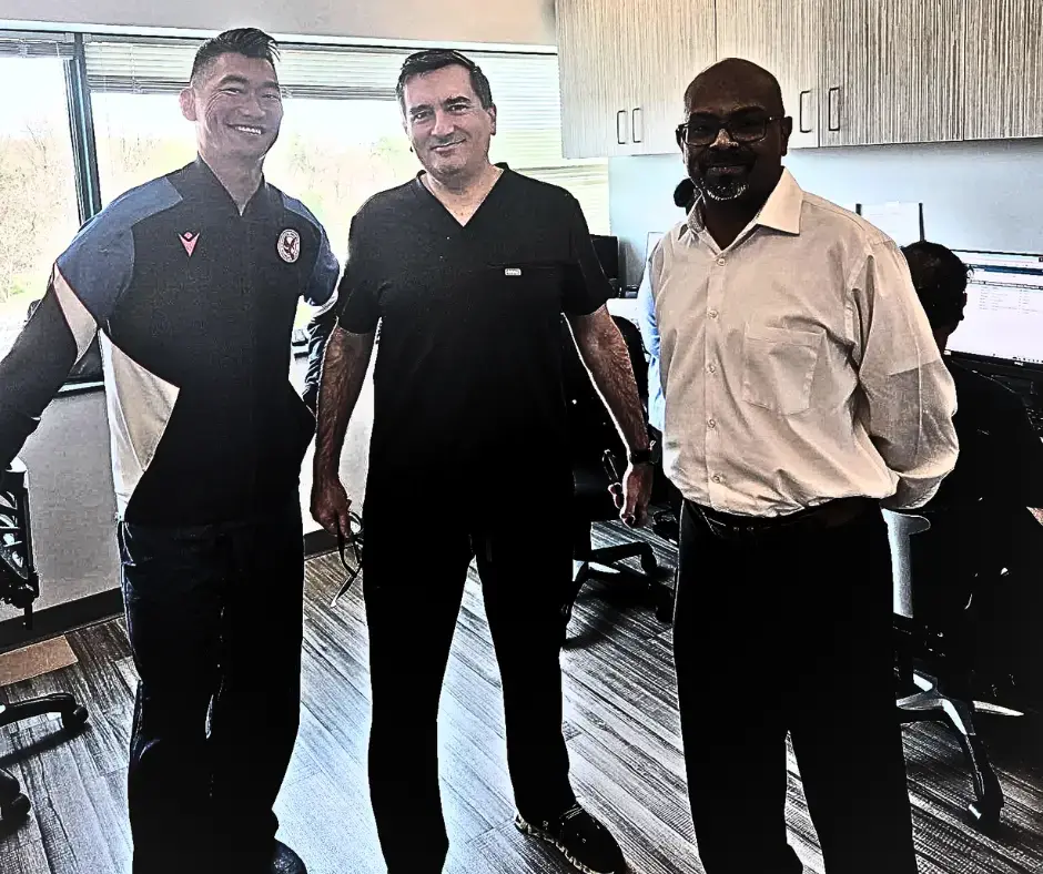 SAC Drs and Vick of AVA